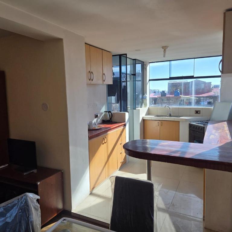 Apartamento centrico en Puno - Parking - Two-Bedroom Apartment - 2
