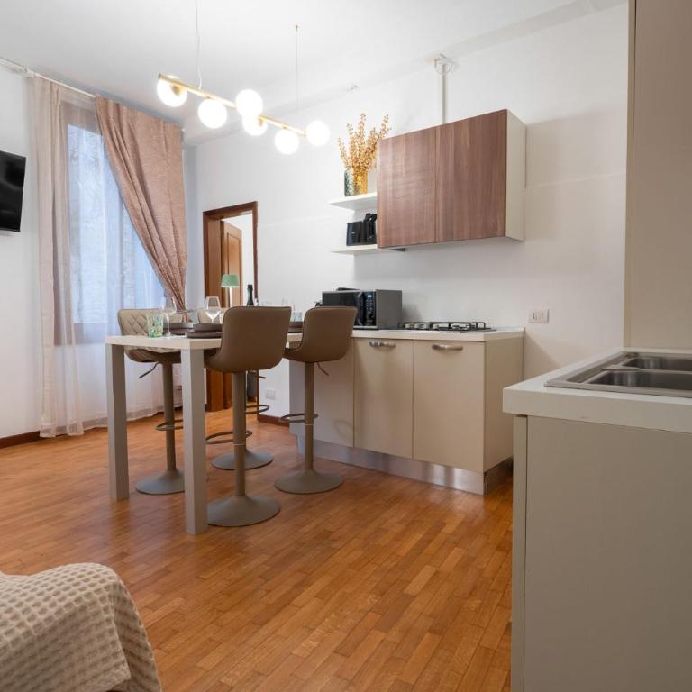 St Mark's Square - K Collection - Three-Bedroom Apartment - 36