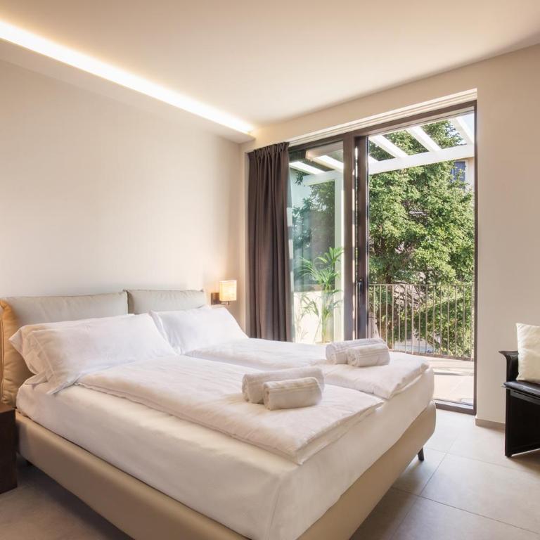 Villa Carlotta - Appartamento con 2 Camere da Letto, Balcone e Terrazza - 17