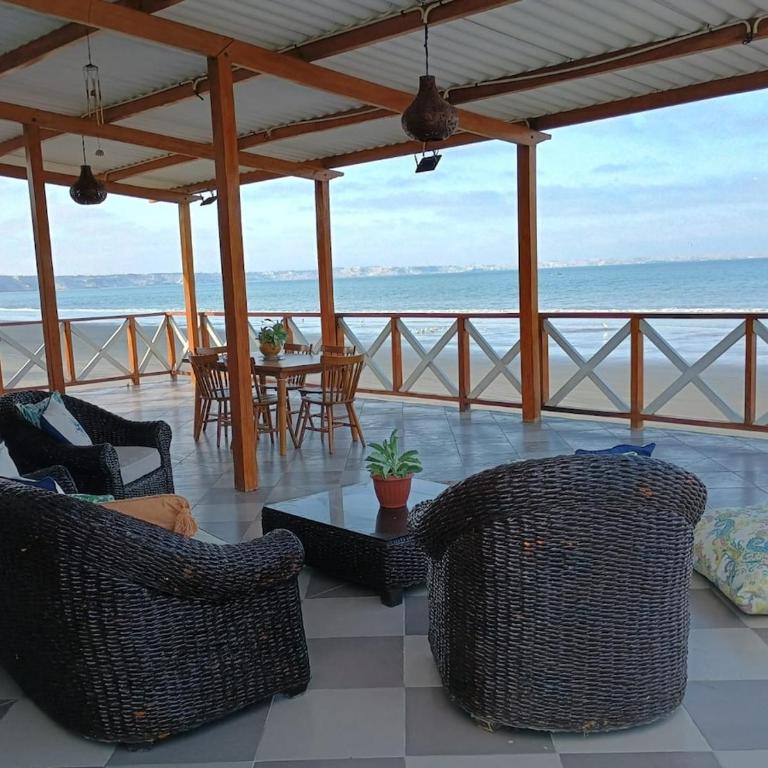 Casa Frente al Mar en Colán - Six-Bedroom House - 8