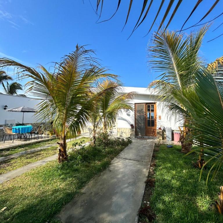 Casa Frente al Mar en Colán - Six-Bedroom House - 16