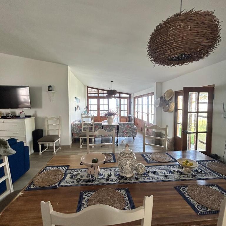 Casa Frente al Mar en Colán - Six-Bedroom House - 19