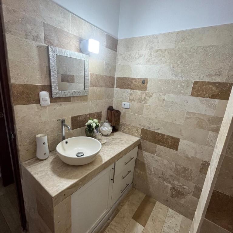 Casa Frente al Mar en Colán - Six-Bedroom House - 64