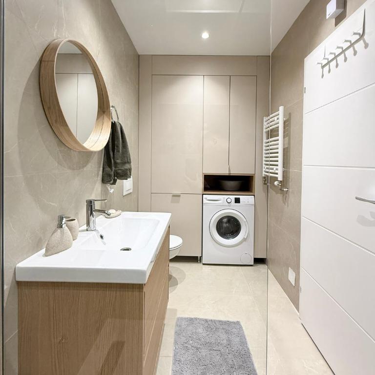 Nordic City View Apartment - One-Bedroom Apartment - 13