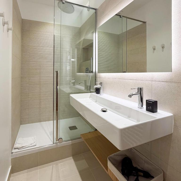 Montmartre Chic Luxury 3BR 8Pax Clim - Appartamento con 3 Camere da Letto - 4