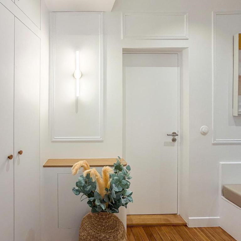 Montmartre Chic Luxury 3BR 8Pax Clim - Appartamento con 3 Camere da Letto - 13