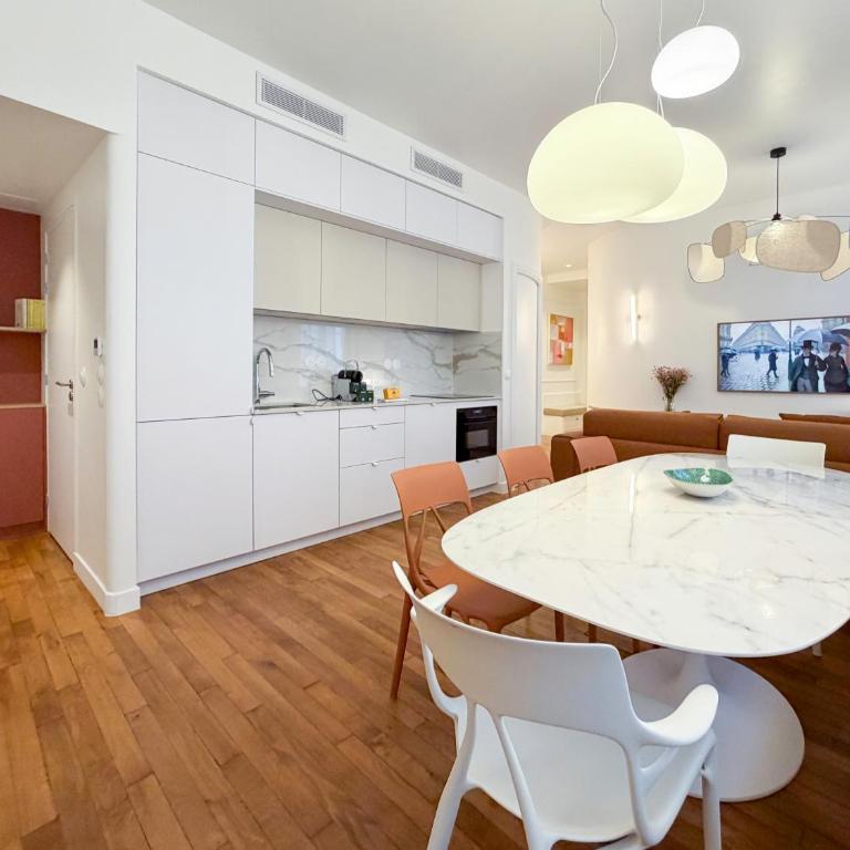 Montmartre Chic Luxury 3BR 8Pax Clim - Appartamento con 3 Camere da Letto - 3