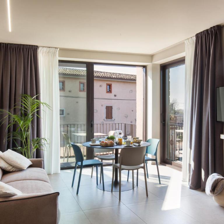 Villa Carlotta - Appartamento Superior con 1 Camera da Letto e Balcone - 11
