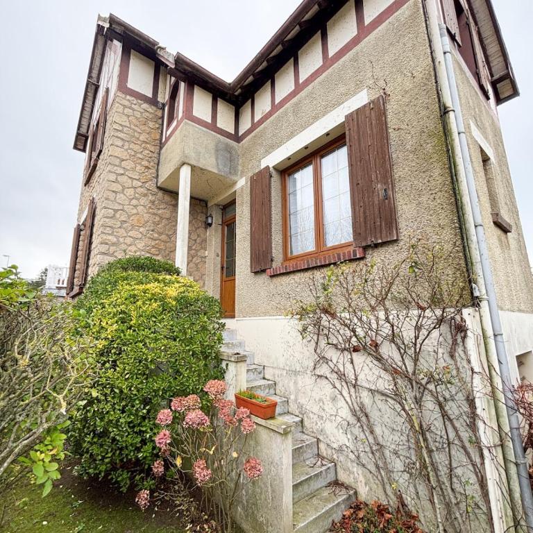 Maison avec jardin dans le centre de Cabourg - Two-Bedroom House - 1