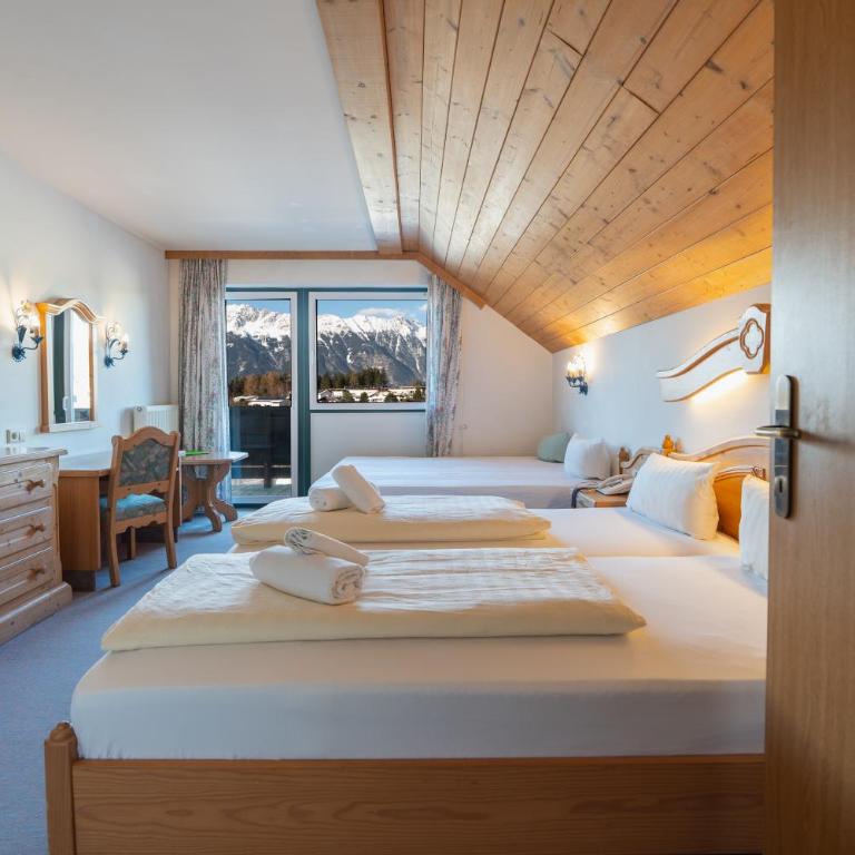 Hotel Gruberhof Innsbruck Igls B&B - Doppelzimmer mit Bergblick - 4