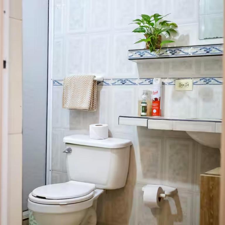 Habitación en San Antonio - Habitación Doble con baño compartido - 3