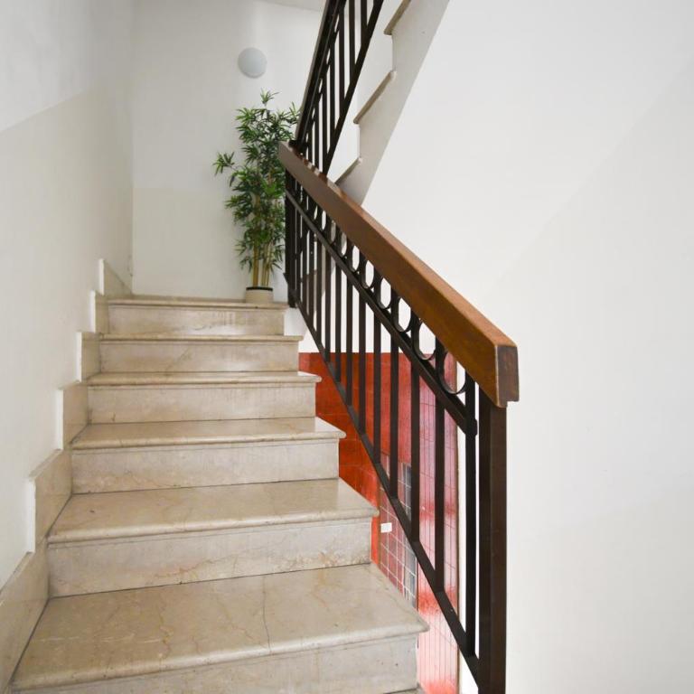 Quadrilocale Ospedale Civile 8 , 3 Camere e due bagni - Three-Bedroom Apartment - 34