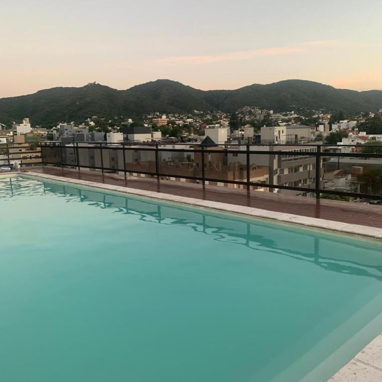 Departamento en el centro de Carlos Paz con pileta - Apartamento de 2 dormitorios - 5