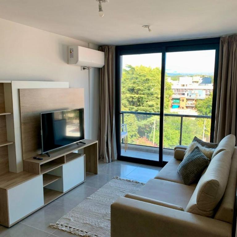 Departamento en el centro de Carlos Paz con pileta - Apartamento de 2 dormitorios - 19