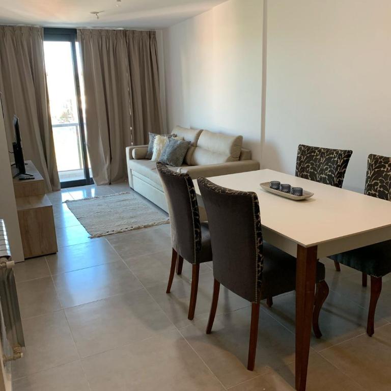 Departamento en el centro de Carlos Paz con pileta - Apartamento de 2 dormitorios - 26
