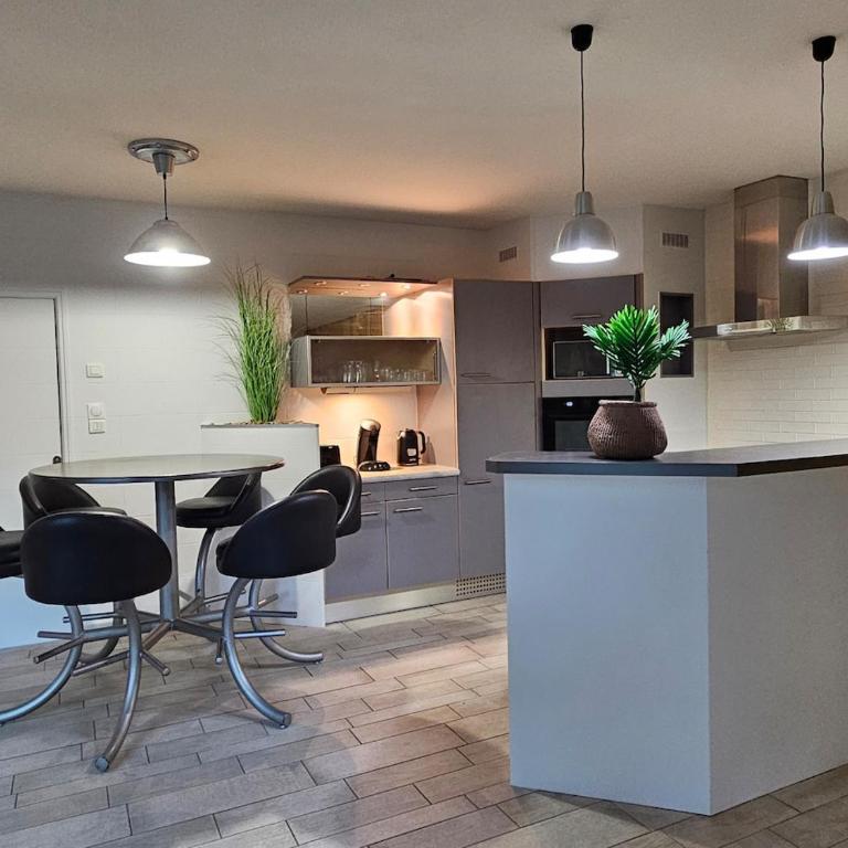 Lola, Maison Cosy, Charme, Jardin, Wifi, Parking - Apartment mit 1 Schlafzimmer - 5