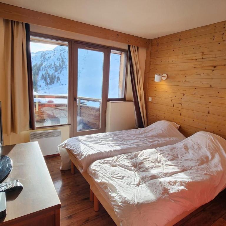 Avoriaz: Grand appartement 4 pièces 8 pers, vue sur domaine skiable, wifi - FR-1-633-43 - Appartement - 8
