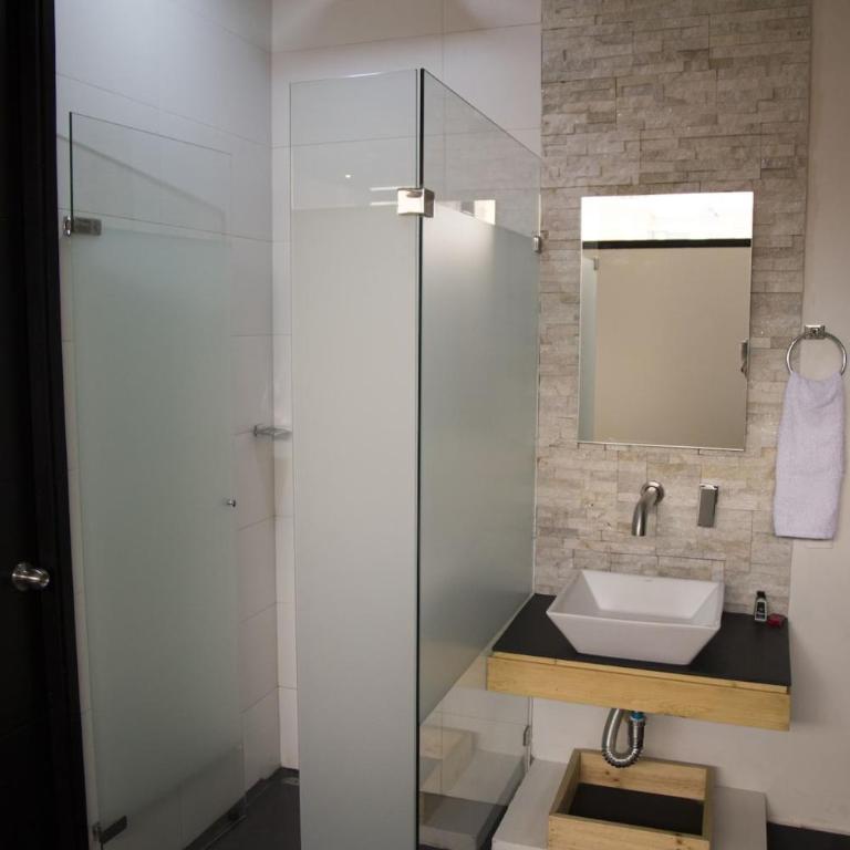 Hotel Medellin Arte - Habitación Doble Estándar con ventilador - 20