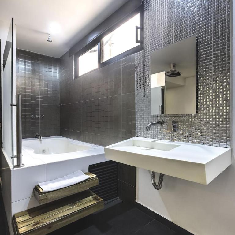 Hotel Medellin Arte - Habitación Doble con bañera de hidromasaje - 14