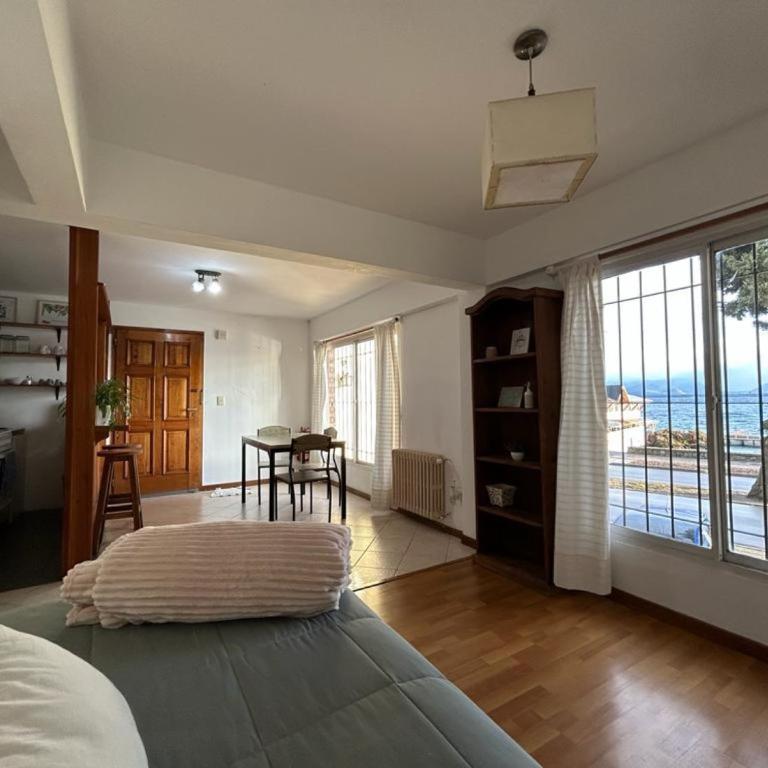 FRENTE AL LAGO con WIFI - Apartamento con vistas - 1