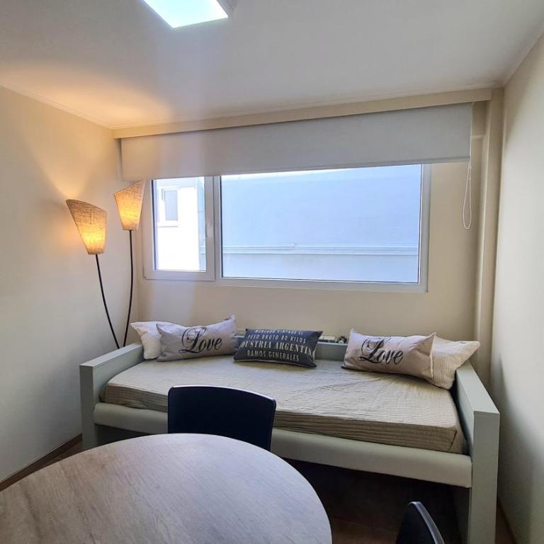 BLANCA ROSA sobre la calle principal - One-Bedroom Apartment - 10