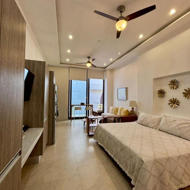Penthouse Studio 2 blocks from Los Muertos beach - Habitación Doble con balcón - 47
