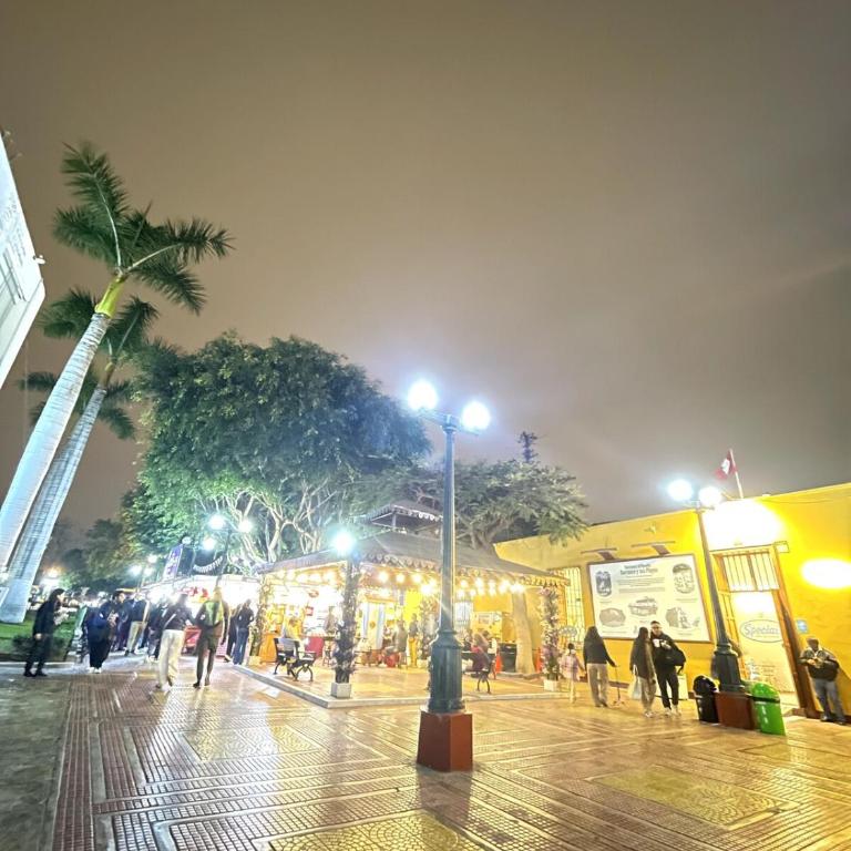 Private cinema & comfort in cultural Barranco - One-Bedroom Apartment - 36