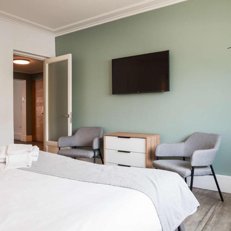 Cozy Apartment on Emilio Vaisse 2BR - Apartment - 5