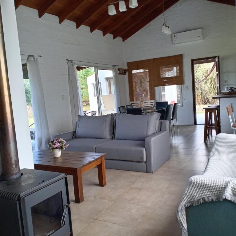 Casa ideal familias con parrilla y vistas en entorno natural - Two-Bedroom House - 24