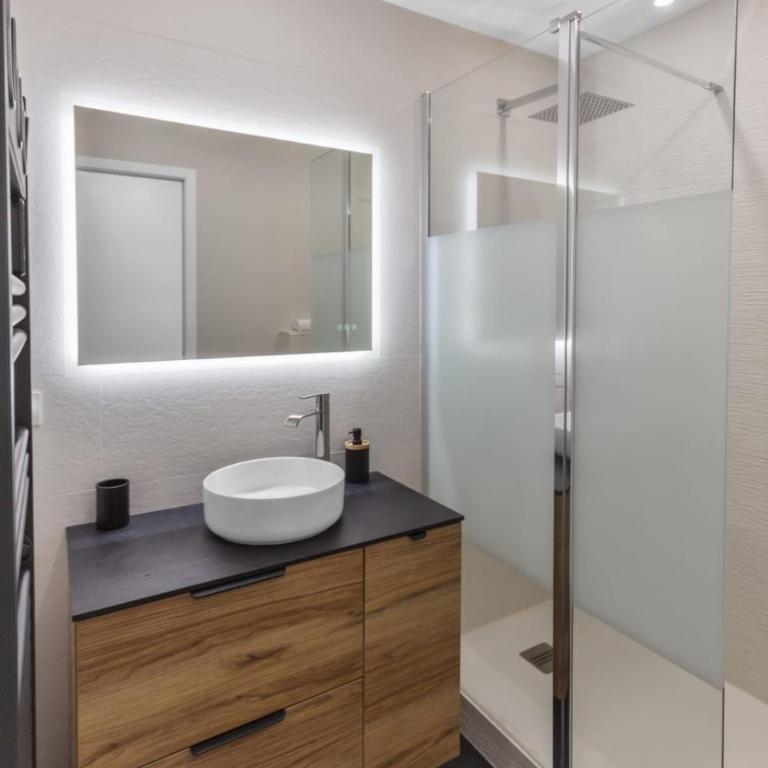 Le Pin - Calme - Parking - Confort - Clim - Appartement - 5