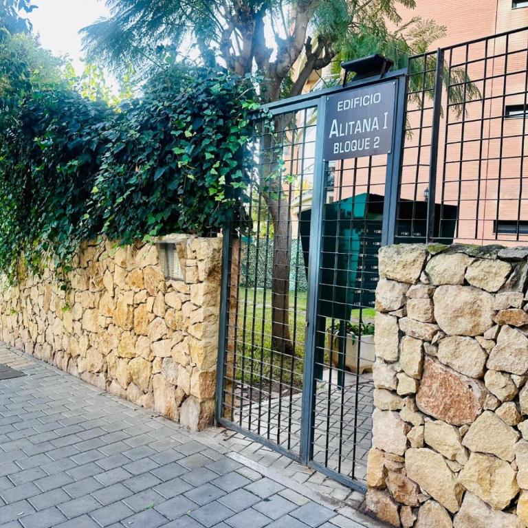 T1131 - Alitana 1 - 2004 Finestrat - Three-Bedroom Apartment with Sea View - 55