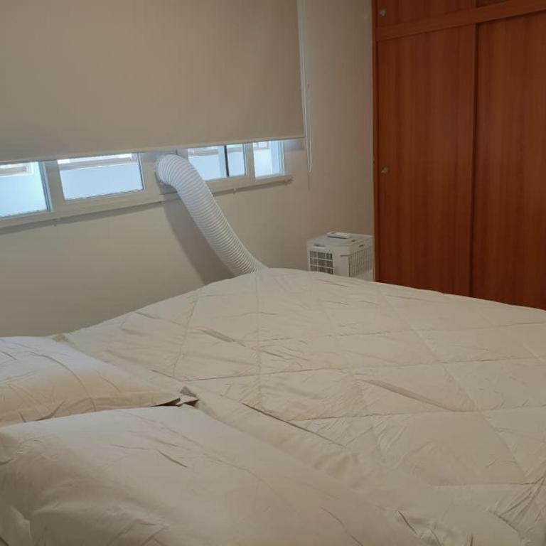 Lindo Apartamento 2 Habitaciones a 10 Minutos del Centro Comercial Sambil Candelaria en Caracas con Agua y Ascensor - Two-Bedroom Apartment - 14