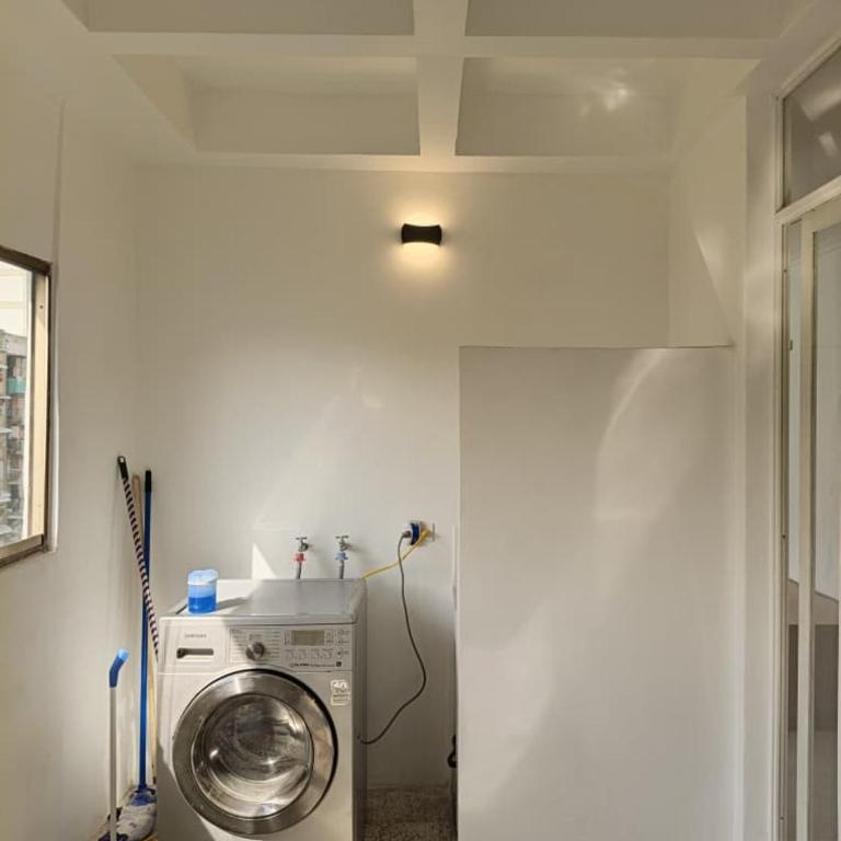 Lindo Apartamento 2 Habitaciones a 10 Minutos del Centro Comercial Sambil Candelaria en Caracas con Agua y Ascensor - Two-Bedroom Apartment - 29