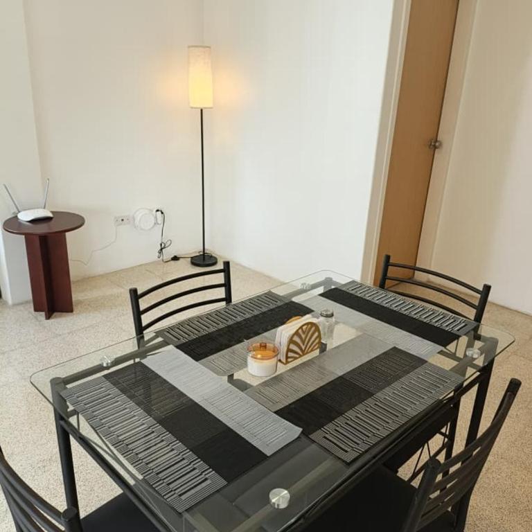 Lindo Apartamento 2 Habitaciones a 10 Minutos del Centro Comercial Sambil Candelaria en Caracas con Agua y Ascensor - Two-Bedroom Apartment - 5