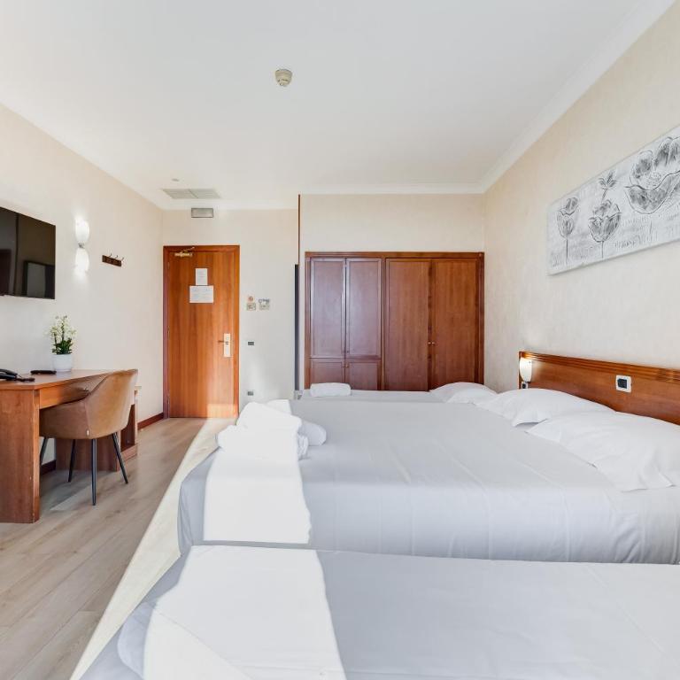 Romoli Hotel - Camera Quadrupla Standard - 4