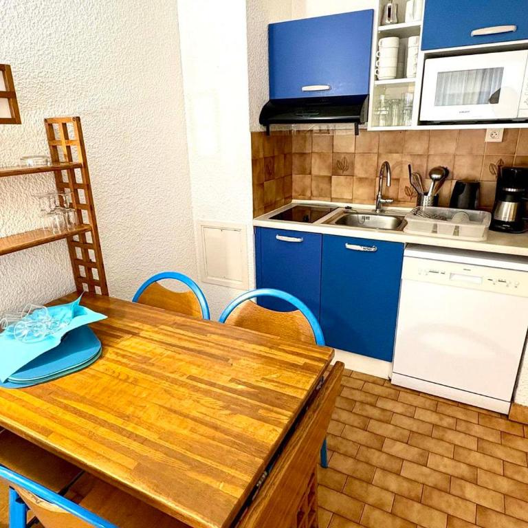 Appartement pour 8, vue mer, Wi-Fi inclus - FR-1-827-12 - Appartement - 7