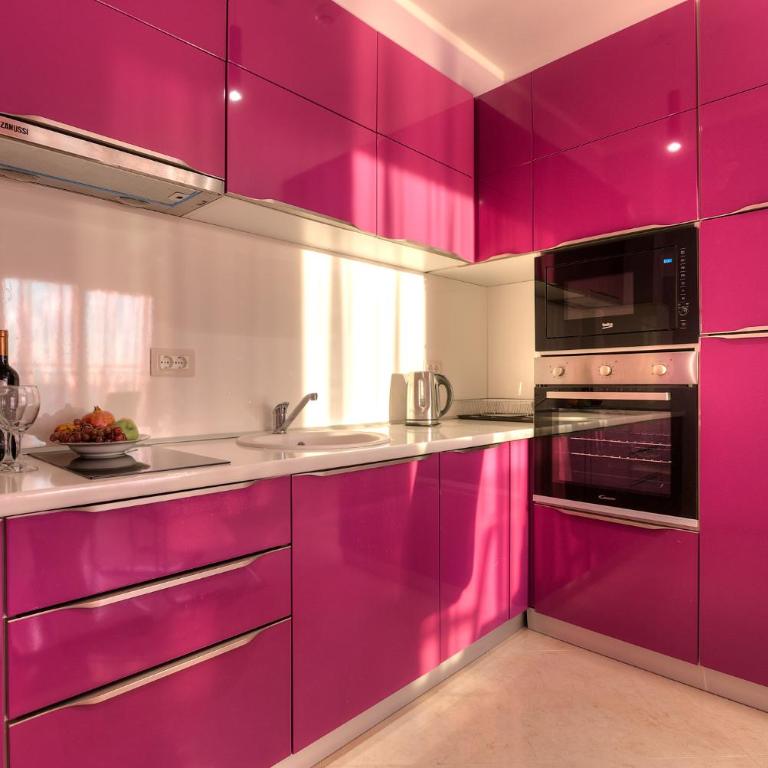 Apartments Location by Chabad House - Deluxe One-Bedroom Apartment with Harbor View - 7