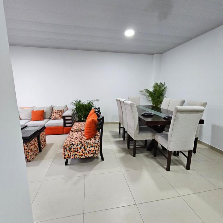 La Martina Suites Wifi Parking & Aire Acondicionado - Two-Bedroom Apartment - 14