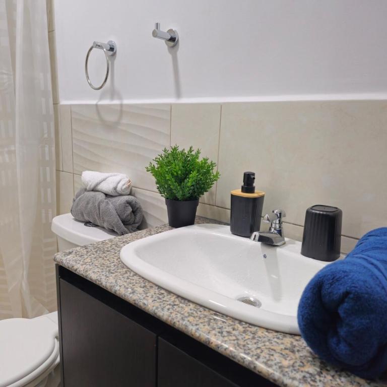 La Martina Suites Wifi Parking & Aire Acondicionado - Two-Bedroom Apartment - 25