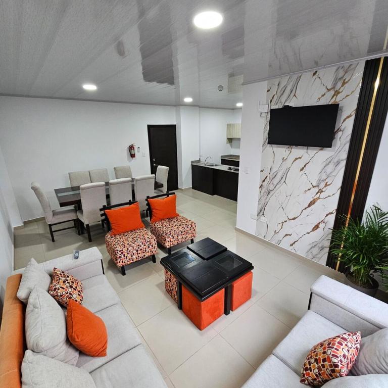 La Martina Suites Wifi Parking & Aire Acondicionado - Two-Bedroom Apartment - 65
