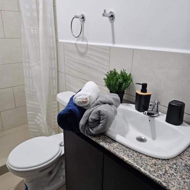 La Martina Suites Wifi Parking & Aire Acondicionado - Two-Bedroom Apartment - 67