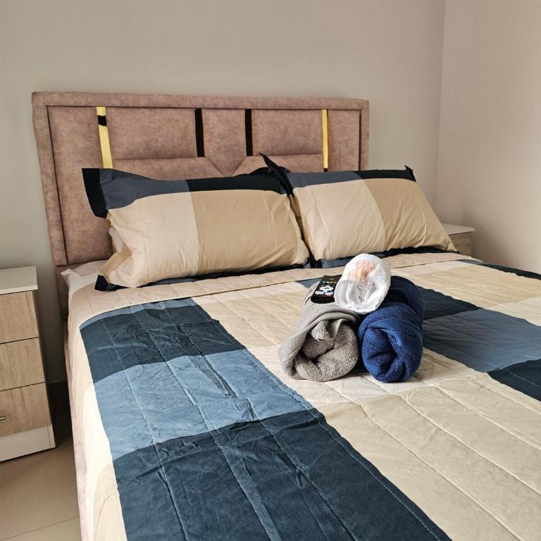 La Martina Suites Wifi Parking & Aire Acondicionado - Two-Bedroom Apartment - 75