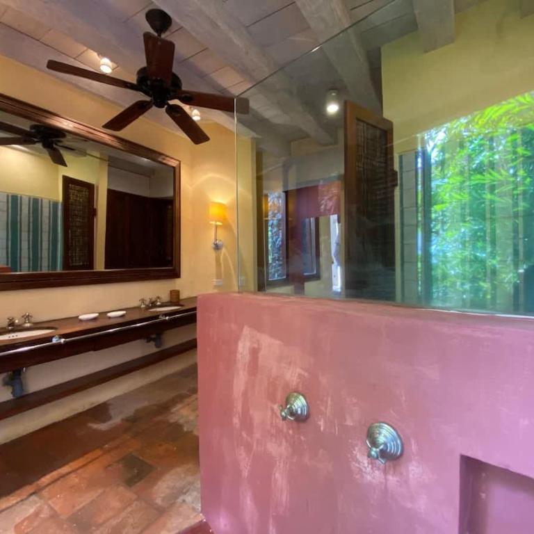 Engaging 4BR Colonial Villa with AC in Cartagena - Vacation Home - 16
