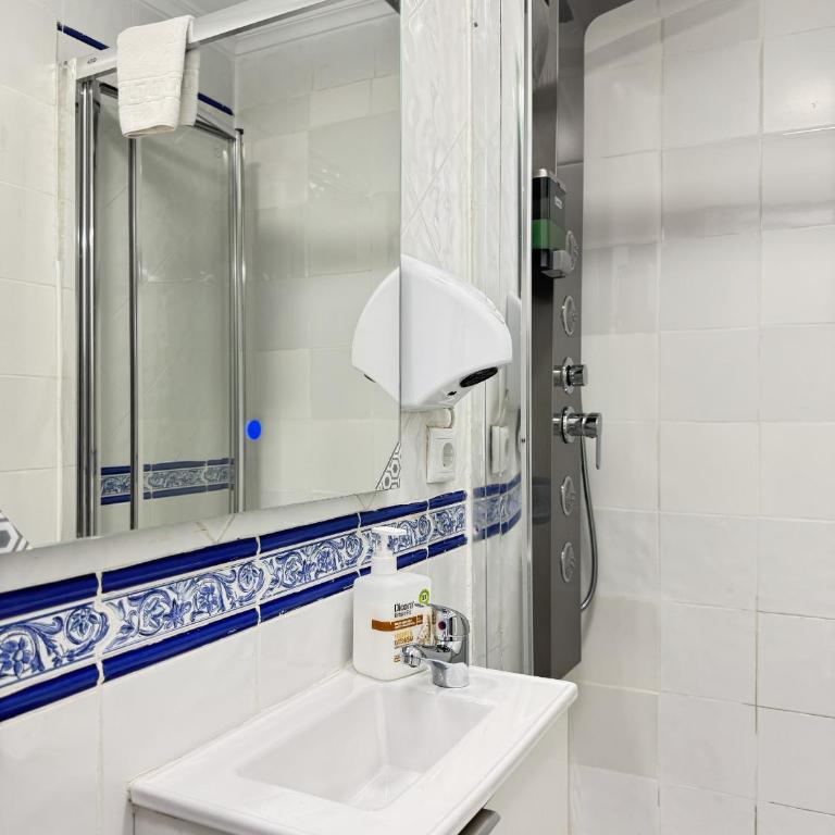 Apartamentos Day Madrid MALASAÑA I - Studio - Split Level - 4