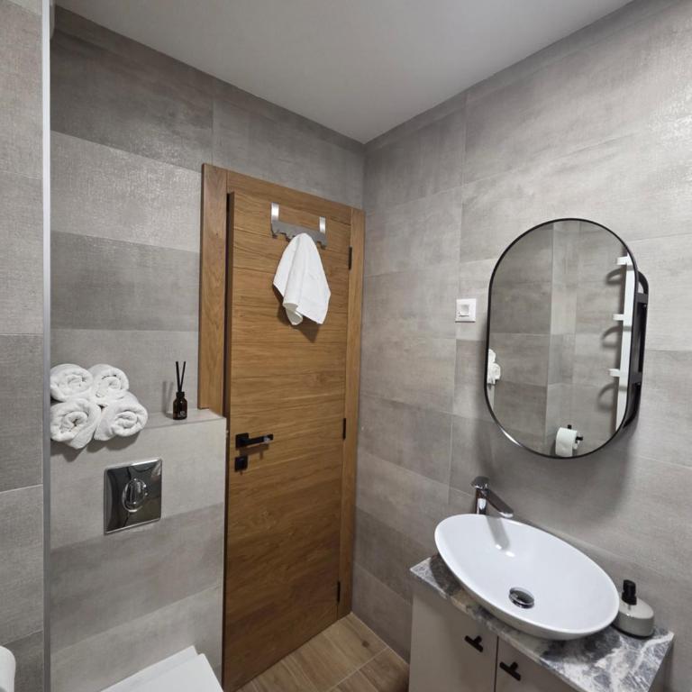 Tara Breeze Apartments - Apartman s 1 Spavaćom Sobom i Balkonom - 12