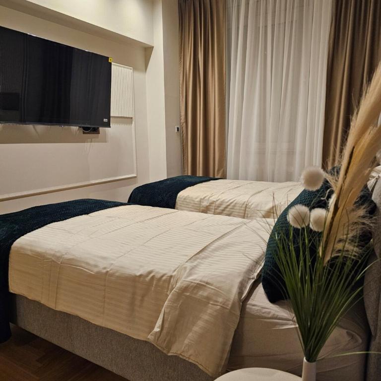Grand Atelier Old Town Boutique Luxury - Two-Bedroom Deluxe Apartment with Balcony - 11