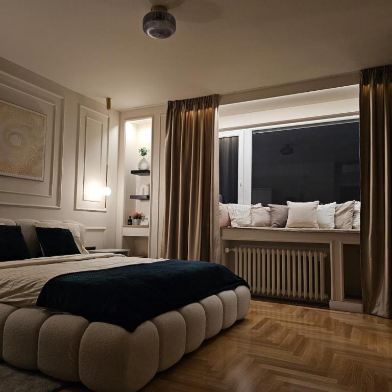 Grand Atelier Old Town Boutique Luxury - Two-Bedroom Deluxe Apartment with Balcony - 28