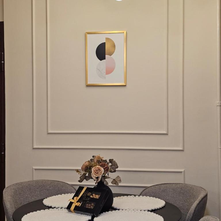 Grand Atelier Old Town Boutique Luxury - Two-Bedroom Deluxe Apartment with Balcony - 35