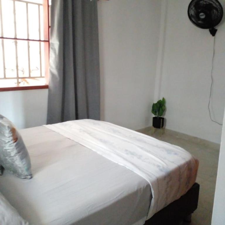 Amplio y cómodo apartamento en Leticia No 2 - Apartamento de 2 dormitorios - 2