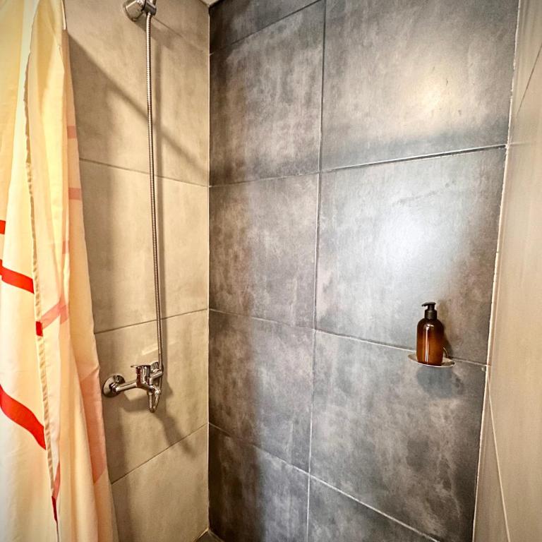Departamento con piscina General Paz - Apartamento de 1 dormitorio - 9